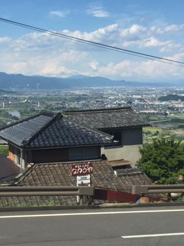 姨捨ゲストハウスなからや 千曲市 エクステリア 写真